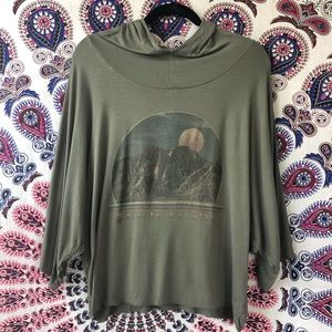 Born to be Wild Cowl neck hooded T-shirt Small